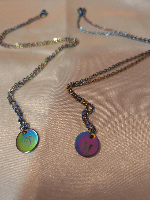 Collier pendentif rond Neochrome personnalisé