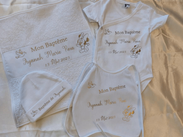 Ensemble baptême tout vêtu de blanc 