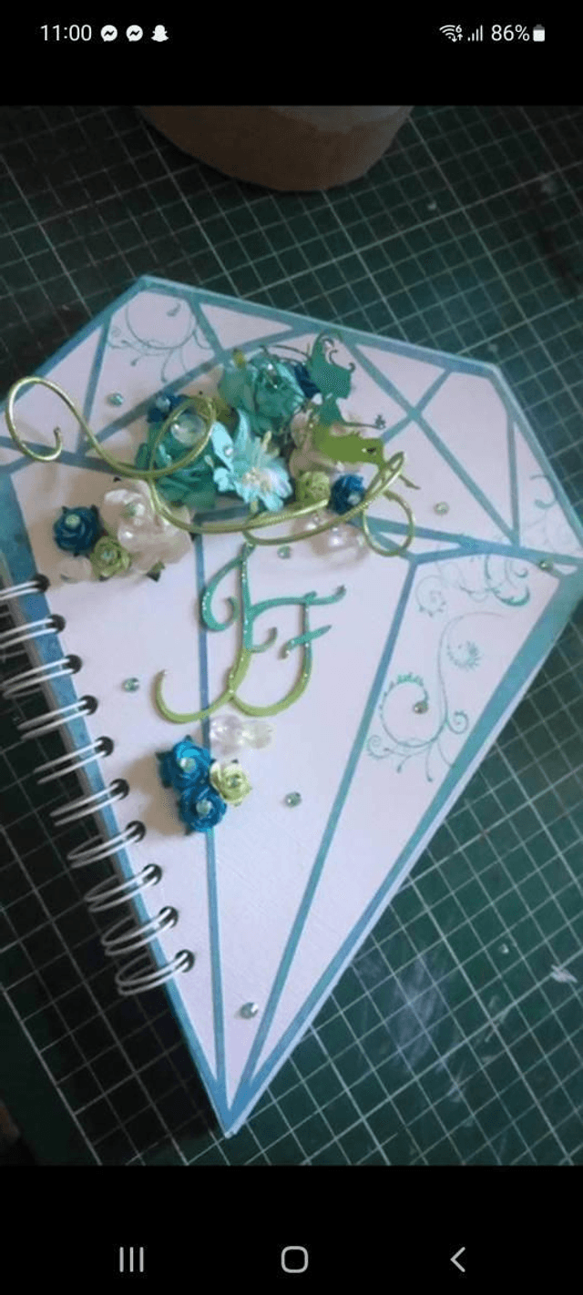 Livre d'or forme diamant personnalisé